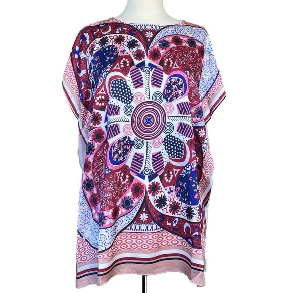 Paparazzi Abstract and Multicolored Print Cap Sleeve Knit Tunic. Size S - Picture 2 of 11